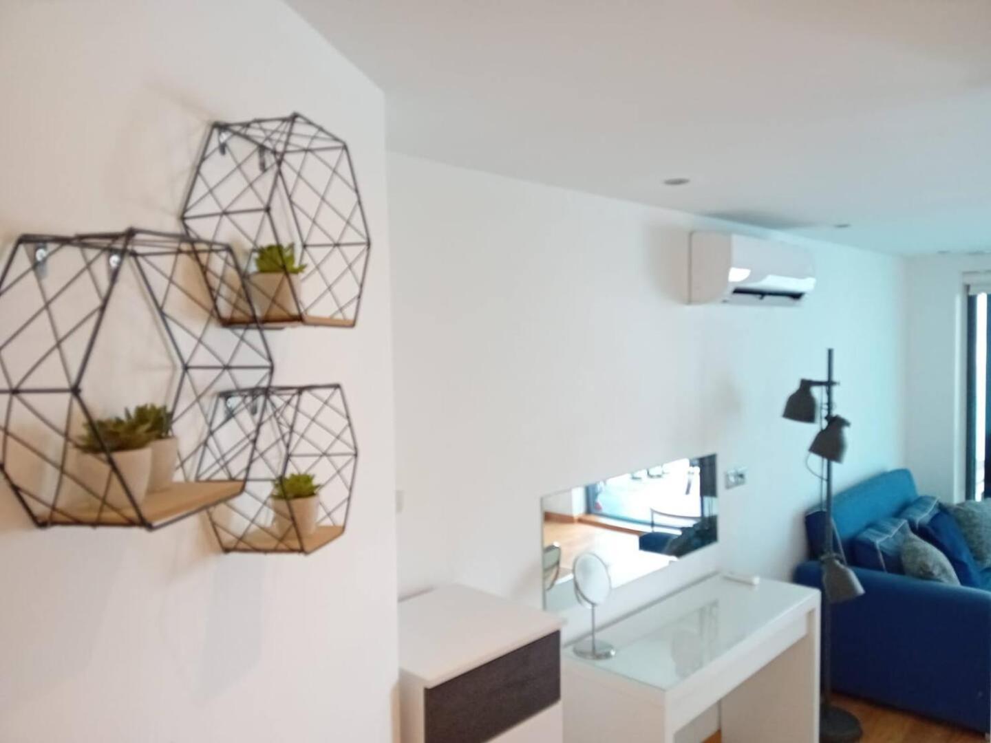 Urban Oasis At Luxurious Ocean Village Gibraltar Ngoại thất bức ảnh